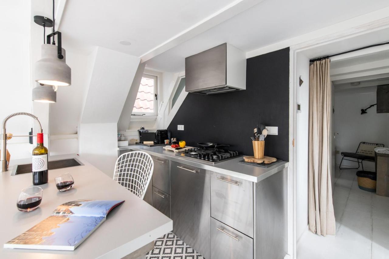Two Bedroom In Historic Canalhouse From 1618 - Centre Ámsterdam